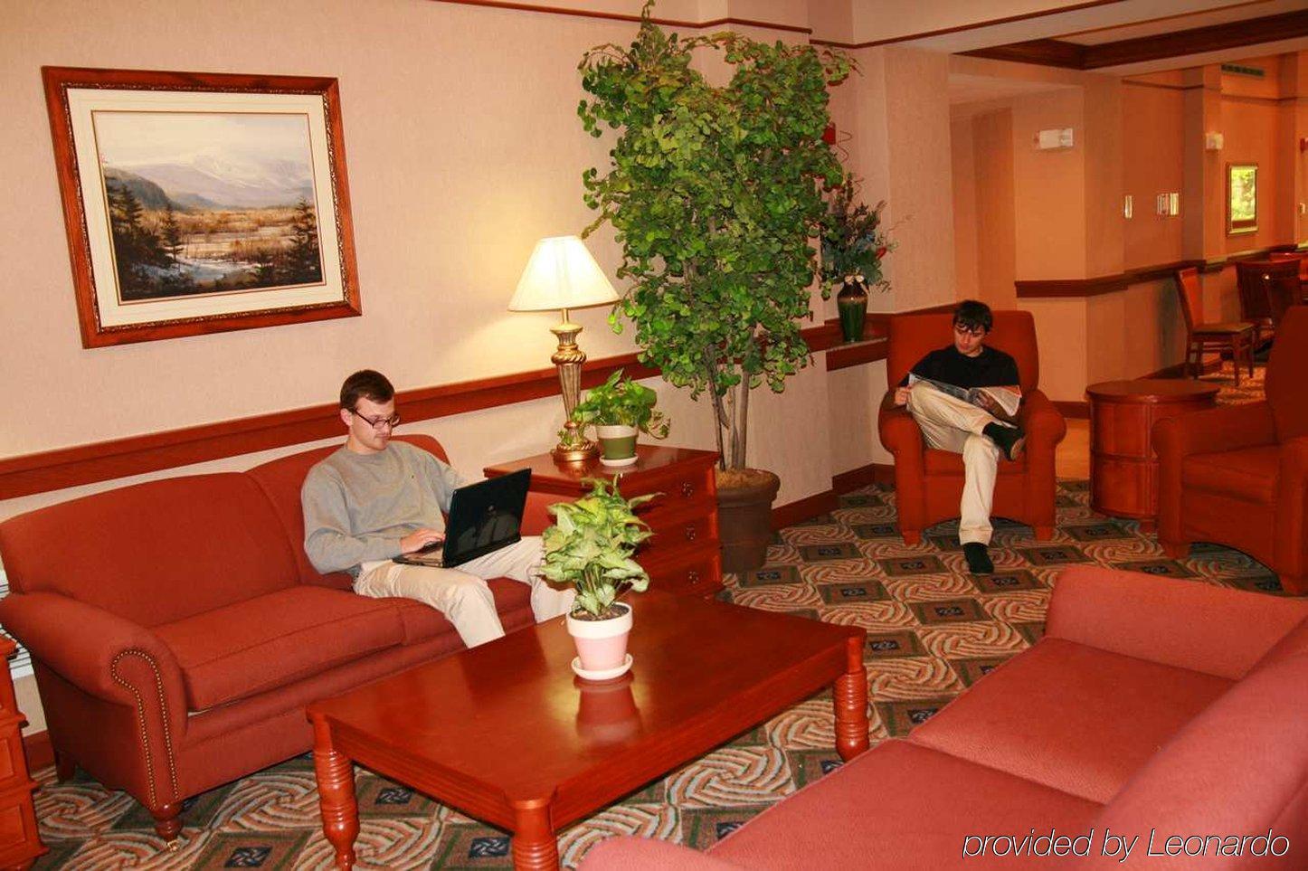 Hampton Inn & Suites Норт-Конвей Интерьер фото